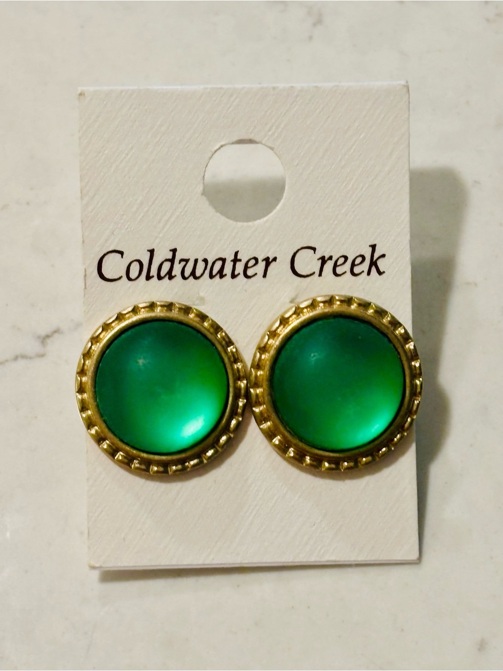 💚NWT Coldwater Creek Green Gold-Trim Round Stud Earrings💚